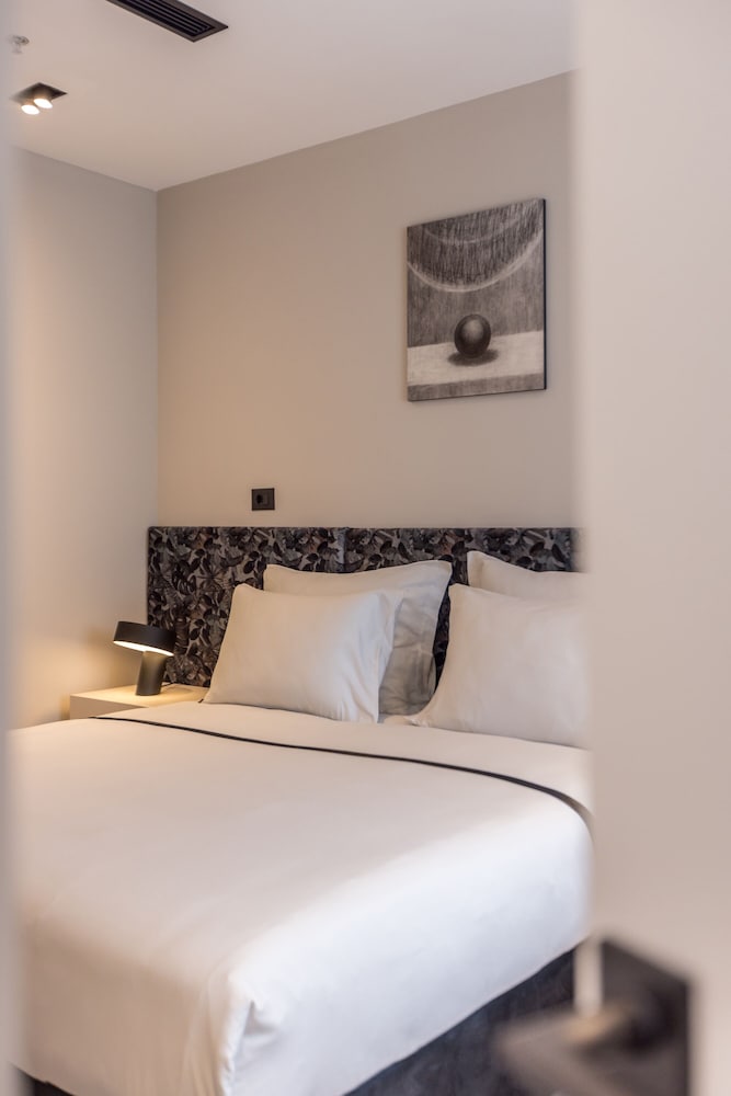 cora hotel