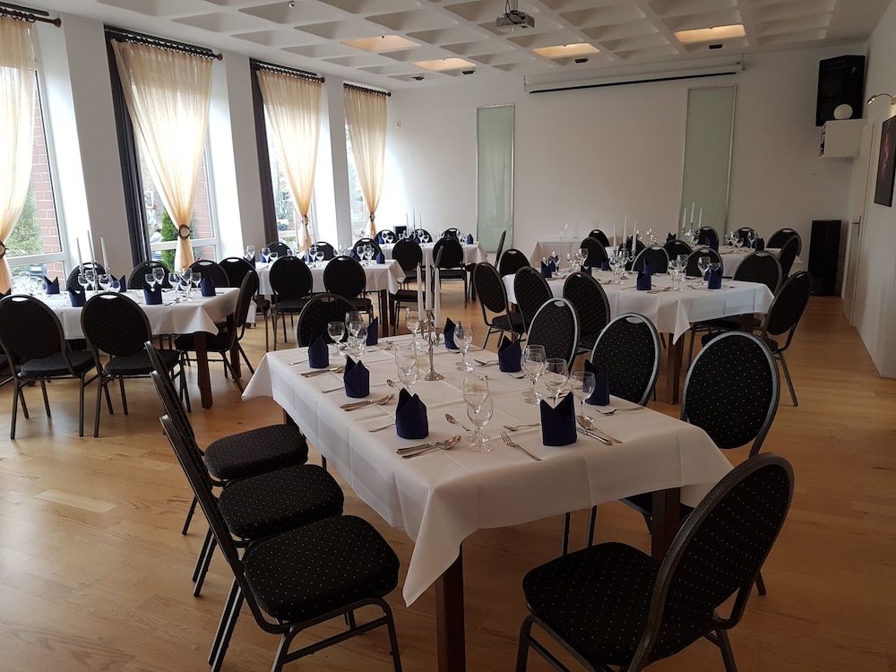 bennetts restaurant and hotel