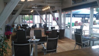 bennetts restaurant and hotel
