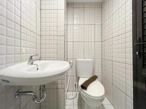 modern designed studio at de prima apartment