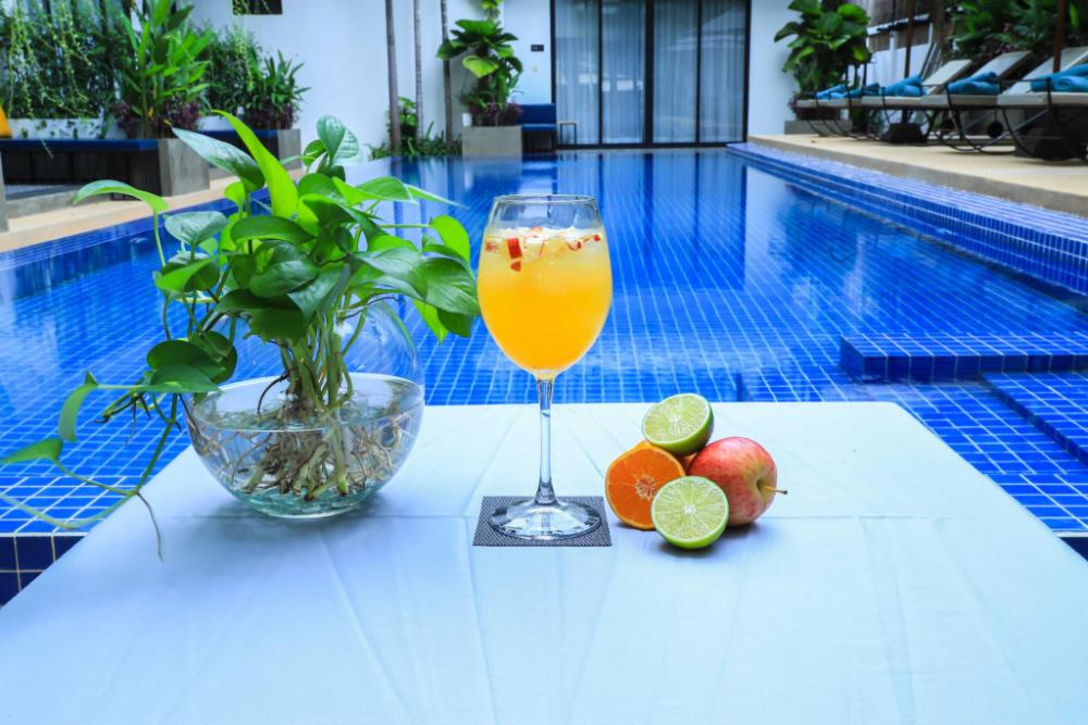 grand yard la residence