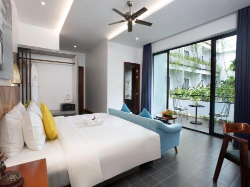 grand yard la residence