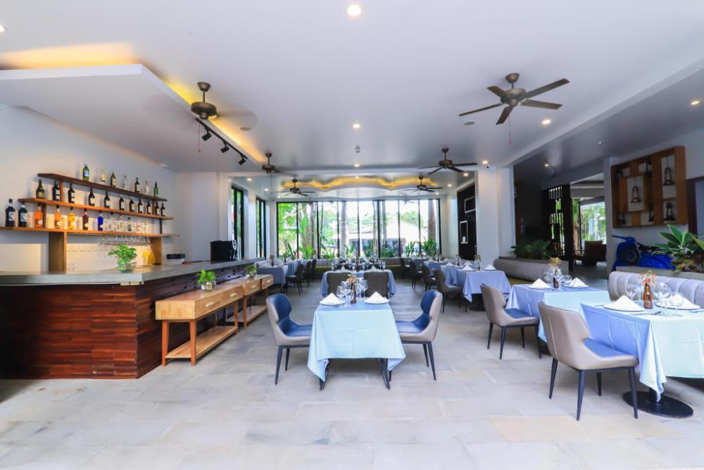 grand yard la residence