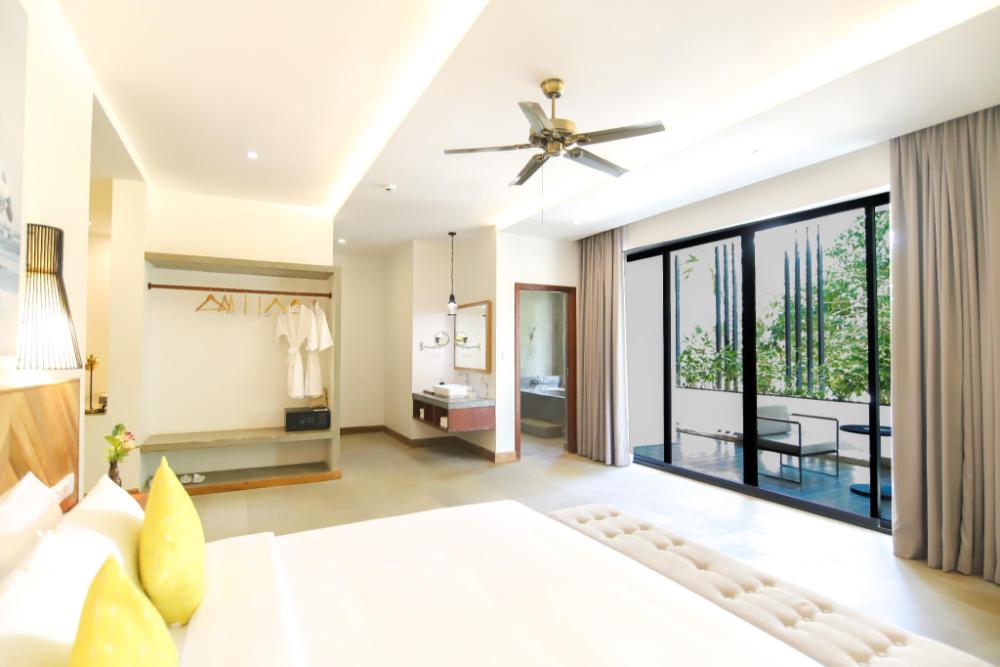 grand yard la residence