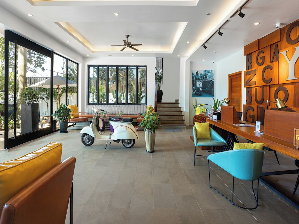 grand yard la residence