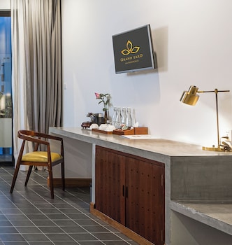 grand yard la residence