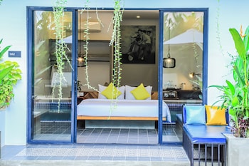 grand yard la residence