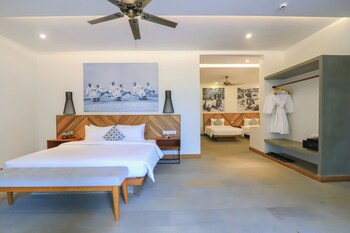 grand yard la residence