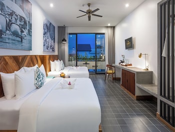 grand yard la residence