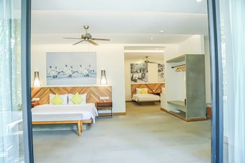 grand yard la residence