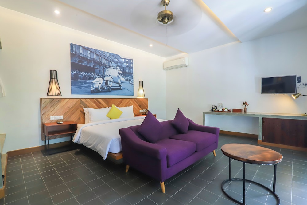 grand yard la residence