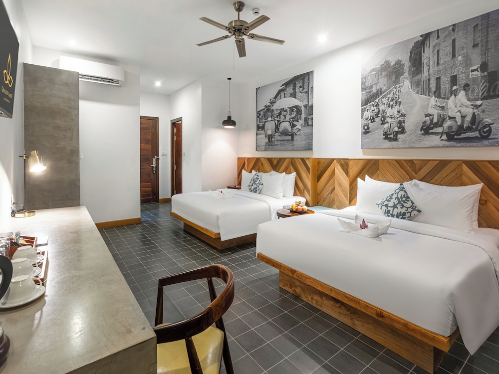 grand yard la residence