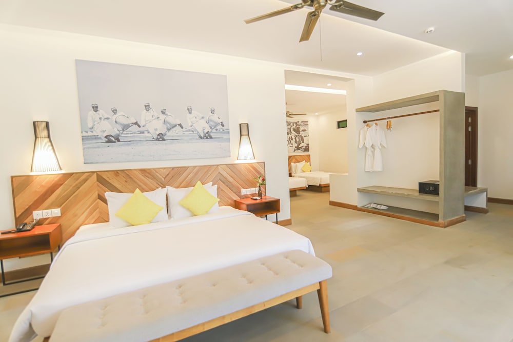 grand yard la residence