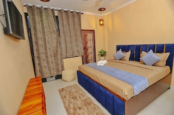 Roomshala 067 Rs Residency