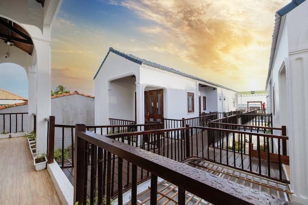 the poplar resort