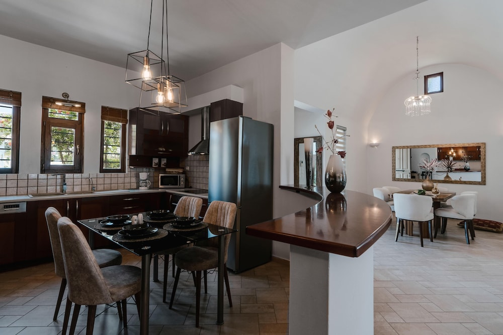 echo villa