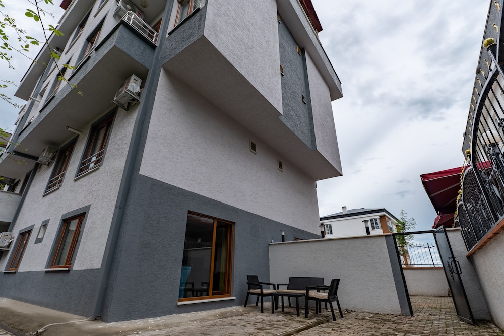 flora trabzon apart
