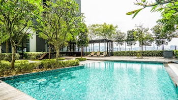 emporis soho residence by airhost