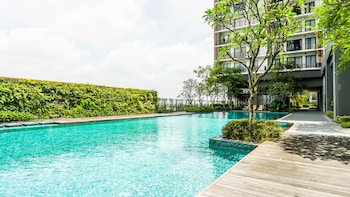 emporis soho residence by airhost