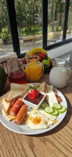 the honeycomb boutique hotel