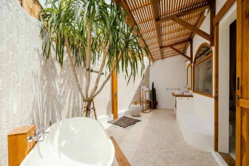 canggutopia by alfred in bali