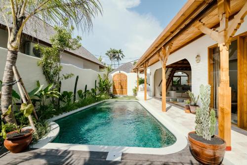 canggutopia by alfred in bali