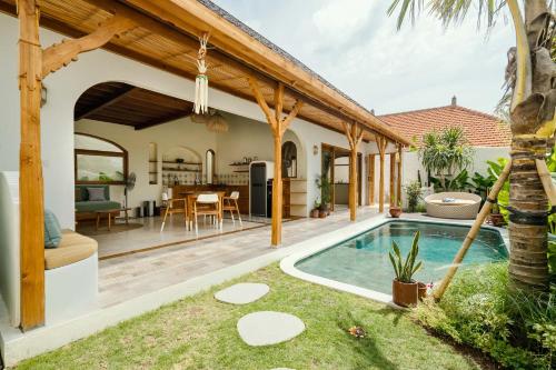canggutopia by alfred in bali
