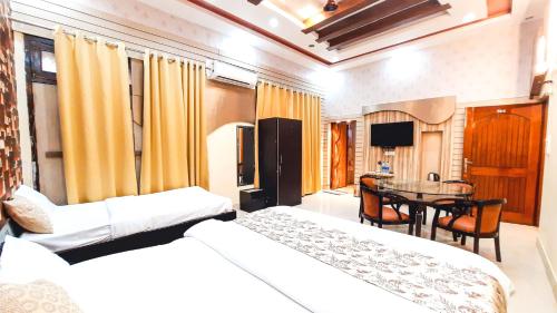 hotel rajyashree palace