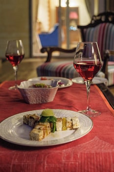 ama stays and trails raman villa shimla