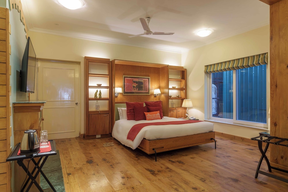 ama stays and trails raman villa shimla