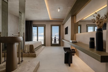 naxos rhyton adults only