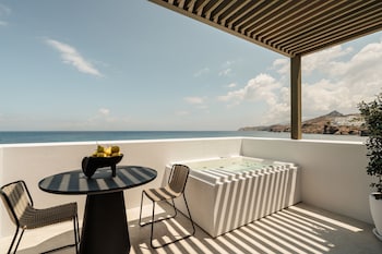 naxos rhyton adults only