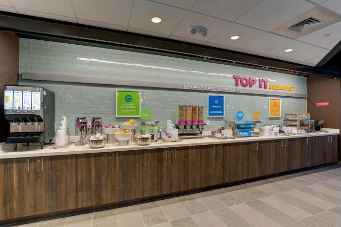 tru by hilton leland wilmington