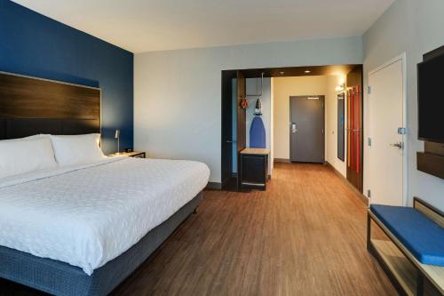 tru by hilton leland wilmington