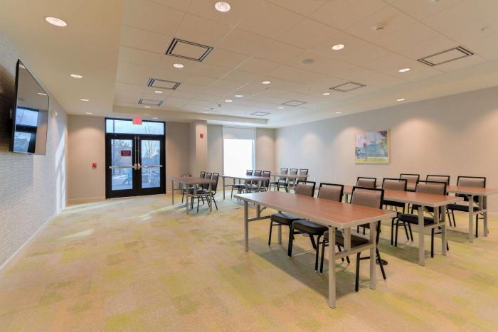 home2 suites by hilton alcoa knoxville airport