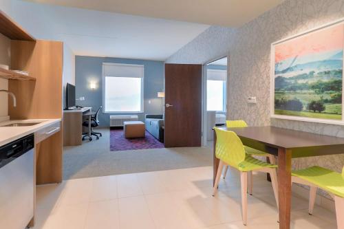 home2 suites by hilton alcoa knoxville airport