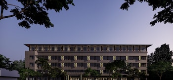 hotel santika lahat