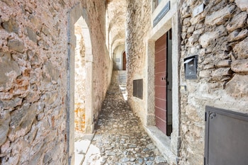 lake view terrace apartment