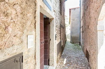 lake view terrace apartment