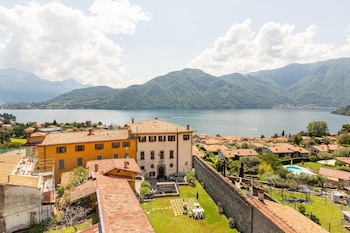 lake view terrace apartment