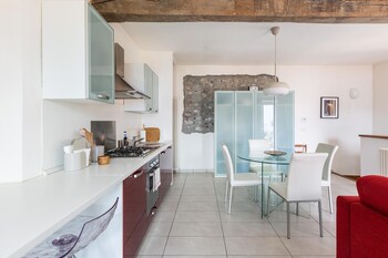 lake view terrace apartment