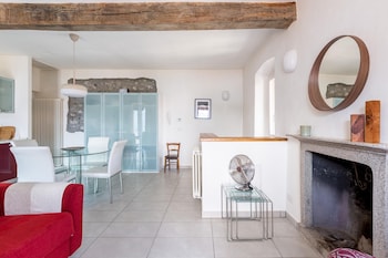 lake view terrace apartment