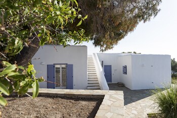 orasea villa paros