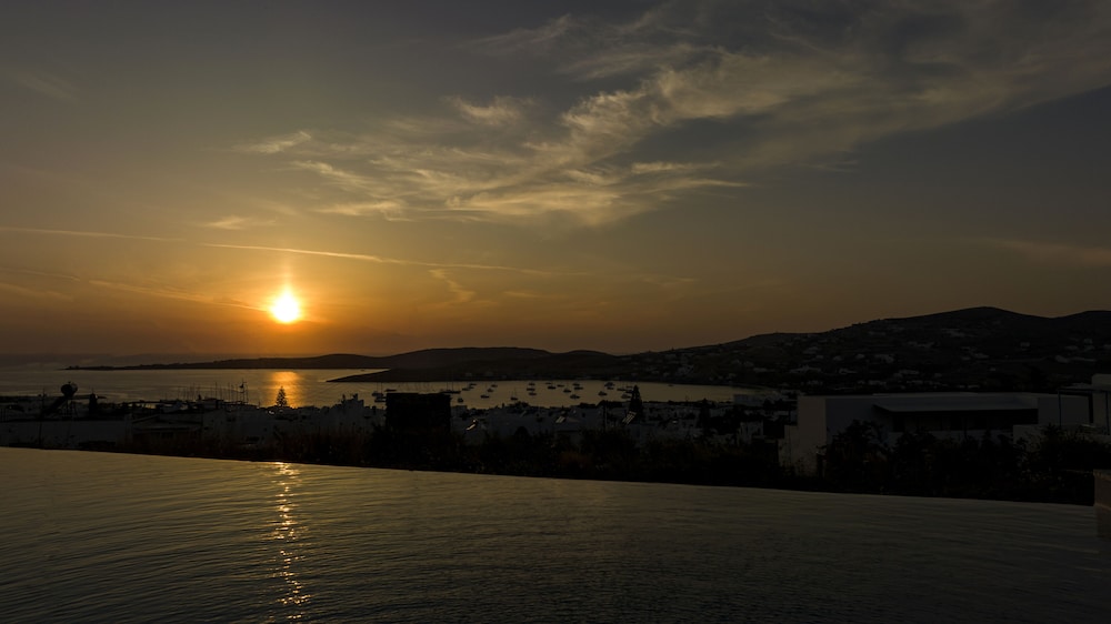 paros