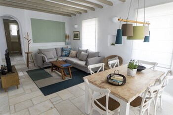 orasea villa paros