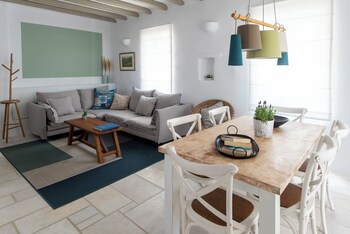 orasea villa paros
