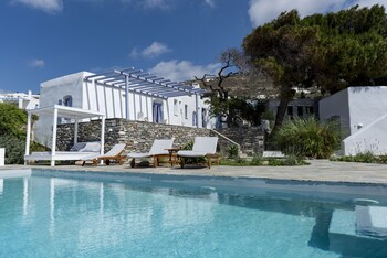 orasea villa paros