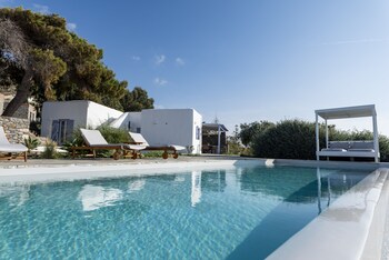 orasea villa paros