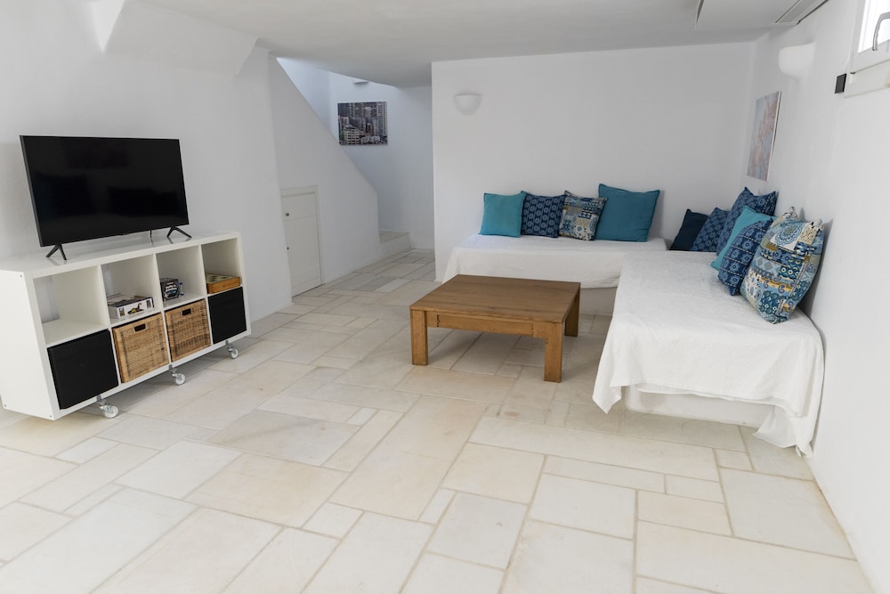 orasea villa paros