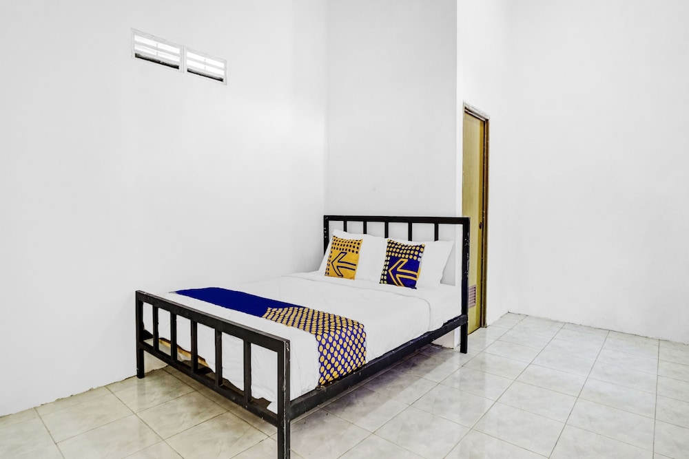 spot on 90742 kinanthy homestay syariah